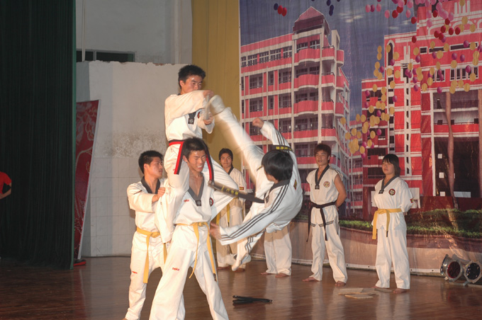 2010522103118650.jpg