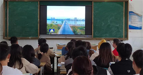 1636623685692578.jpg 3_紧抓党史学习教育,深入推进师德师风建设(3)(1)(1)255.jpg