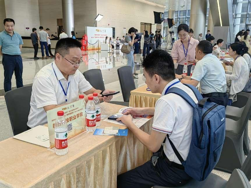 1724658342563330.png 图片2.png