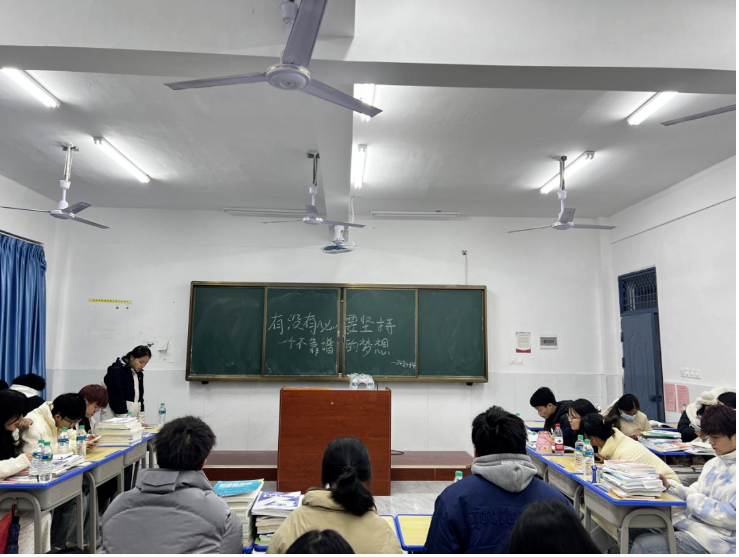 1740224307122472.png 屏幕截图 2025-02-22 193821.png