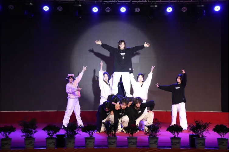 1740226541720247.png 屏幕截图 2025-02-22 201516.png